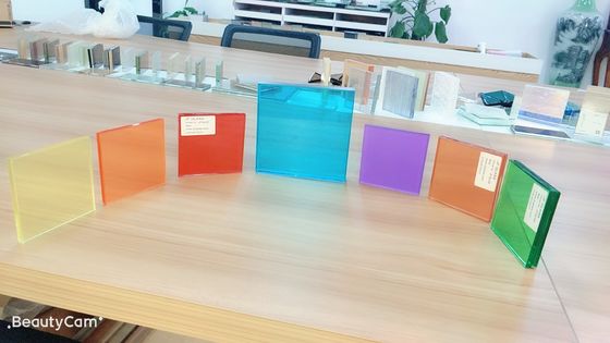 Dekoratives lamelliertes Glas der Windschutzscheiben-8mm 300x300mm