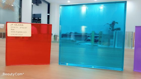 Dekoratives lamelliertes Glas der Windschutzscheiben-8mm 300x300mm