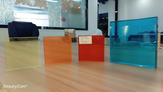 Dekoratives lamelliertes Glas der Windschutzscheiben-8mm 300x300mm
