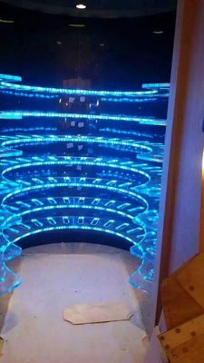 Grafikdesign-Geschäft bohrte 8mm klares ausgeglichenes Glas