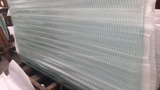 Niedriger Emissionsvermögen-Fach-Brennofen fixierte 10mm kundenspezifische Glasblätter